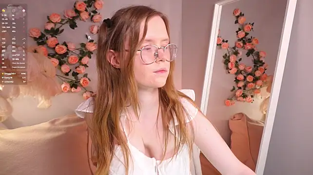 More_Sonne live cam on StripChat