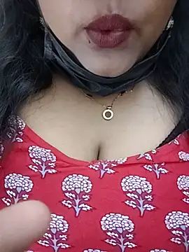 Tamil_Shara live cam on StripChat
