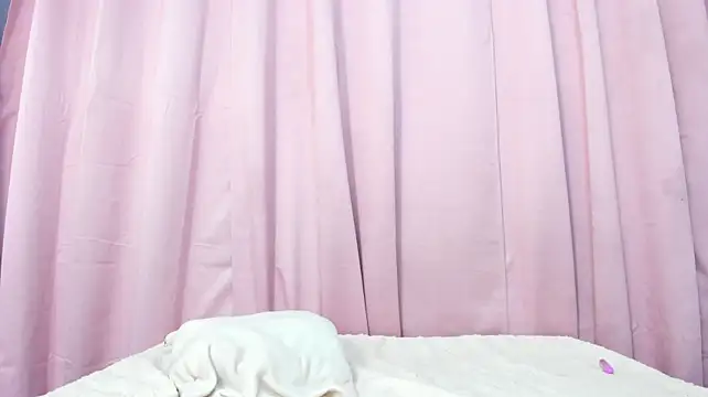 MarianRosse live cam on StripChat