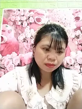 Xuka_lyss live cam on StripChat