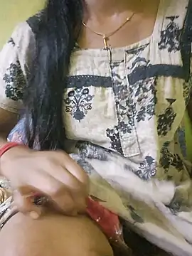 Tamil_hot_leena live cam on StripChat