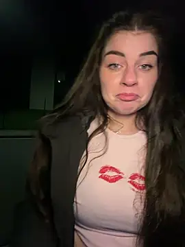 EllyNora live sex cam