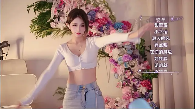 Yuyuyu-1202 live cam on StripChat