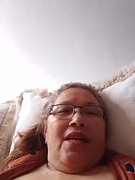 Cessi50 live cam on StripChat