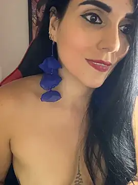 Miaswwe live cam on StripChat