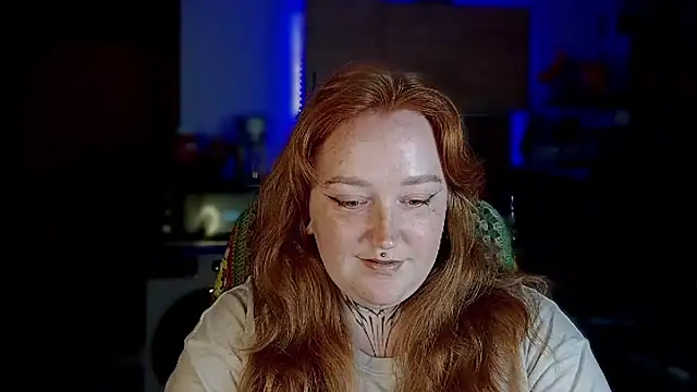 CURVYSAKURA live cam on StripChat