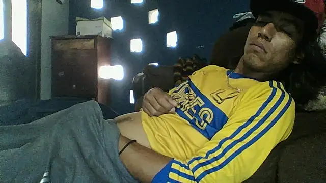 AlexAlejandro13 live sex cam
