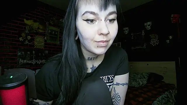 MessalinaOfficial live cam on StripChat