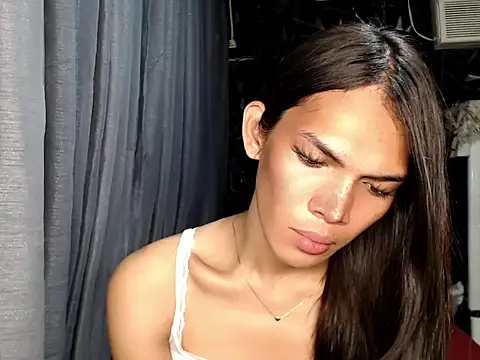 GORGEOUS_CARMEE live cam on StripChat