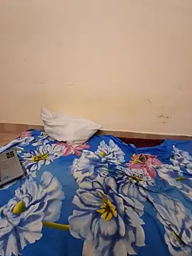 Randomrahulpillu live cam on StripChat