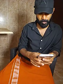 Mallukiran live cam on StripChat