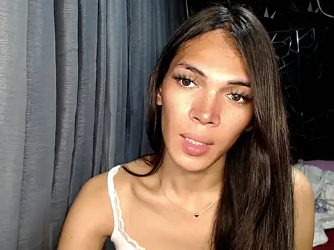 GORGEOUS_CARMEE live cam on StripChat