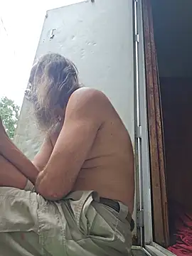 Beyond1978 live cam on StripChat
