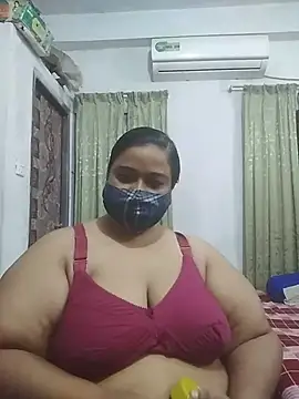momo_loves live sex cam