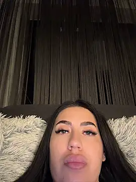 Andrestarr live cam on StripChat