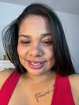 Rashell1_Queen live cam on StripChat