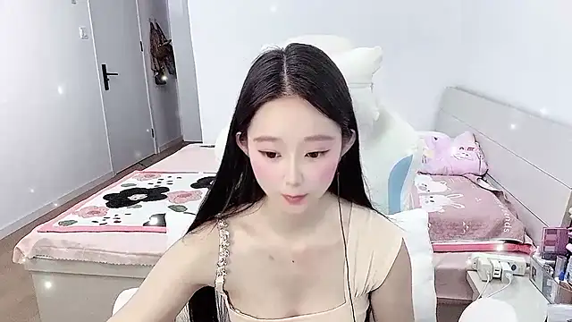 -qingqing live cam on StripChat
