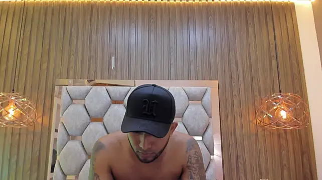 Robin_Rief live cam on StripChat