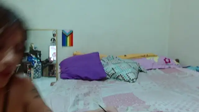 AlinaWoolf_ live cam on StripChat