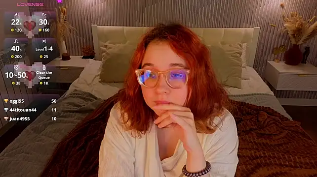 Aleks-casterrr live cam on StripChat