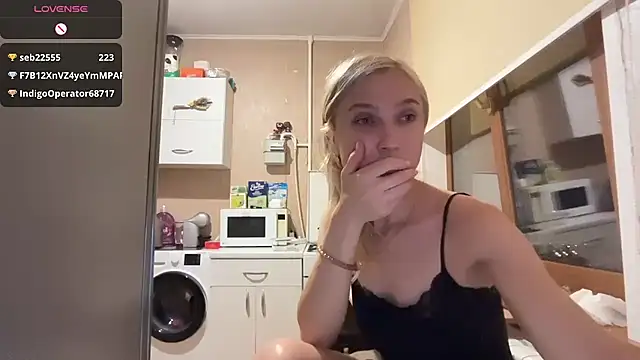 AngelJeni live cam on StripChat