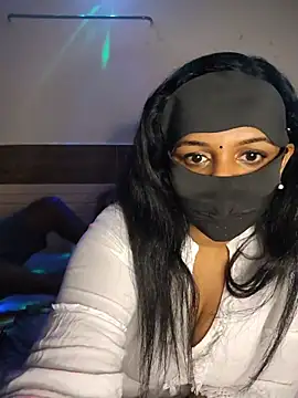 Fantacycouples live cam on StripChat
