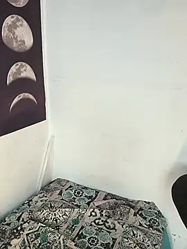 Marie_Swift live cam on StripChat