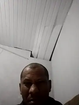 j0a0m live cam on StripChat