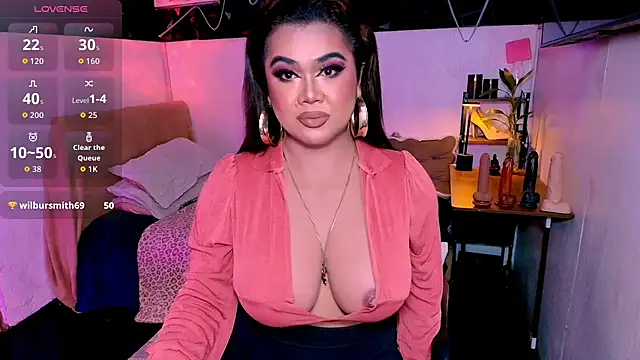 asiankatyhuge live cam on StripChat