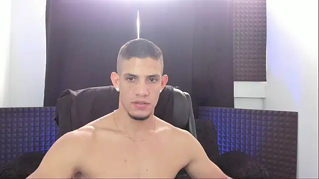 jhonnysnow17 live cam on StripChat