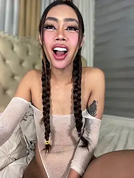 Innocent_yanixx69 live sex cam
