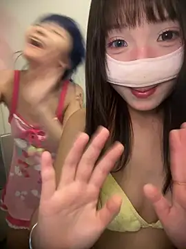 Rocket-Girl live cam on StripChat