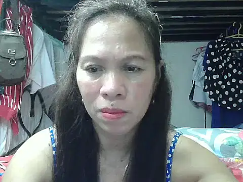 Sexy_pinay69 live cam on StripChat