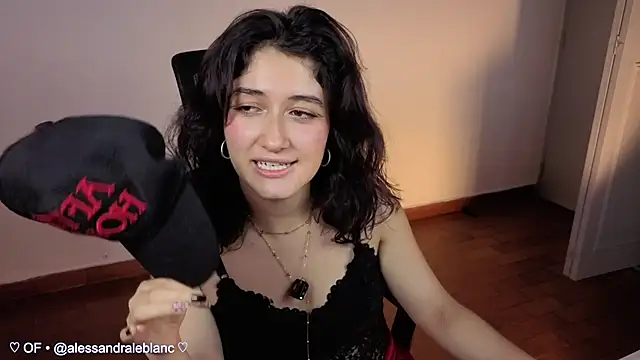 AleblancXOXO live cam on StripChat