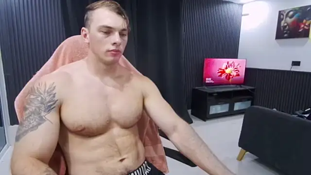 YourHotGreg live cam on StripChat