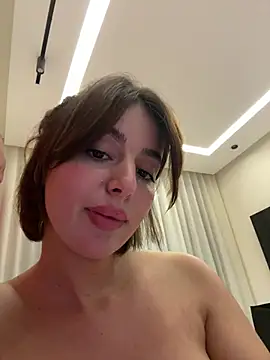 dora-27 live cam on StripChat