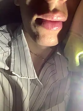 MiroKari2 live sex cam