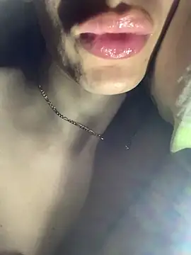 MiroKari2 live sex cam