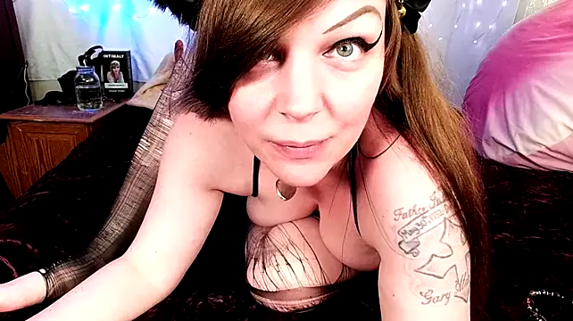 GamerGirlRoxyAndLee live cam on StripChat