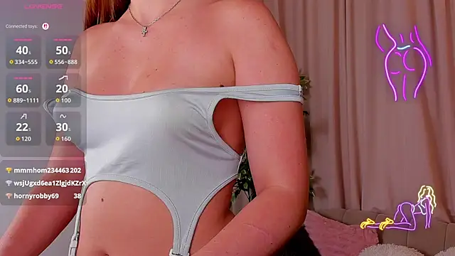 RinaKlark live cam on StripChat
