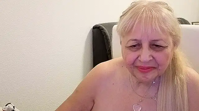 SusiLifeXXX live sex cam