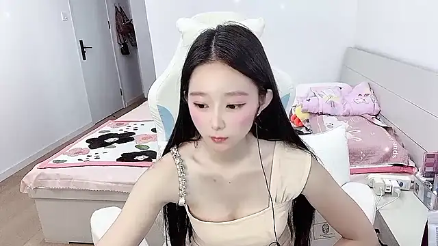 -qingqing live cam on StripChat