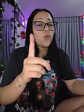 Bella-Gema live cam on StripChat