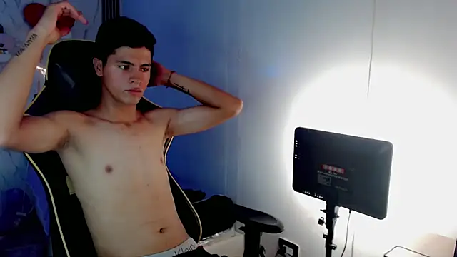 Ascii_one live cam on StripChat