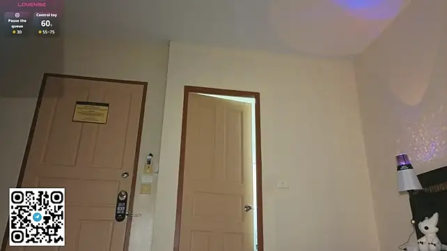booty_snack live cam on StripChat