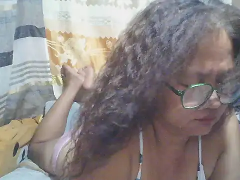 coconut_flower76 live cam on StripChat