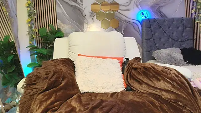concubine live cam on StripChat