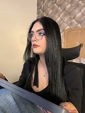 AliceRitter live cam on StripChat