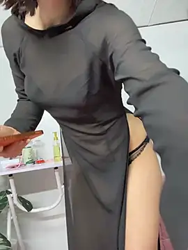 Nana-19 live cam on StripChat