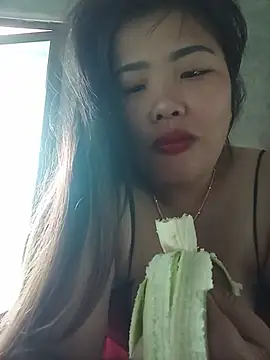Irene-01 live cam on StripChat
